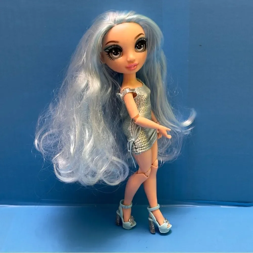 Rainbow 🌈🩵🩵High Gabriella ICELY Doll